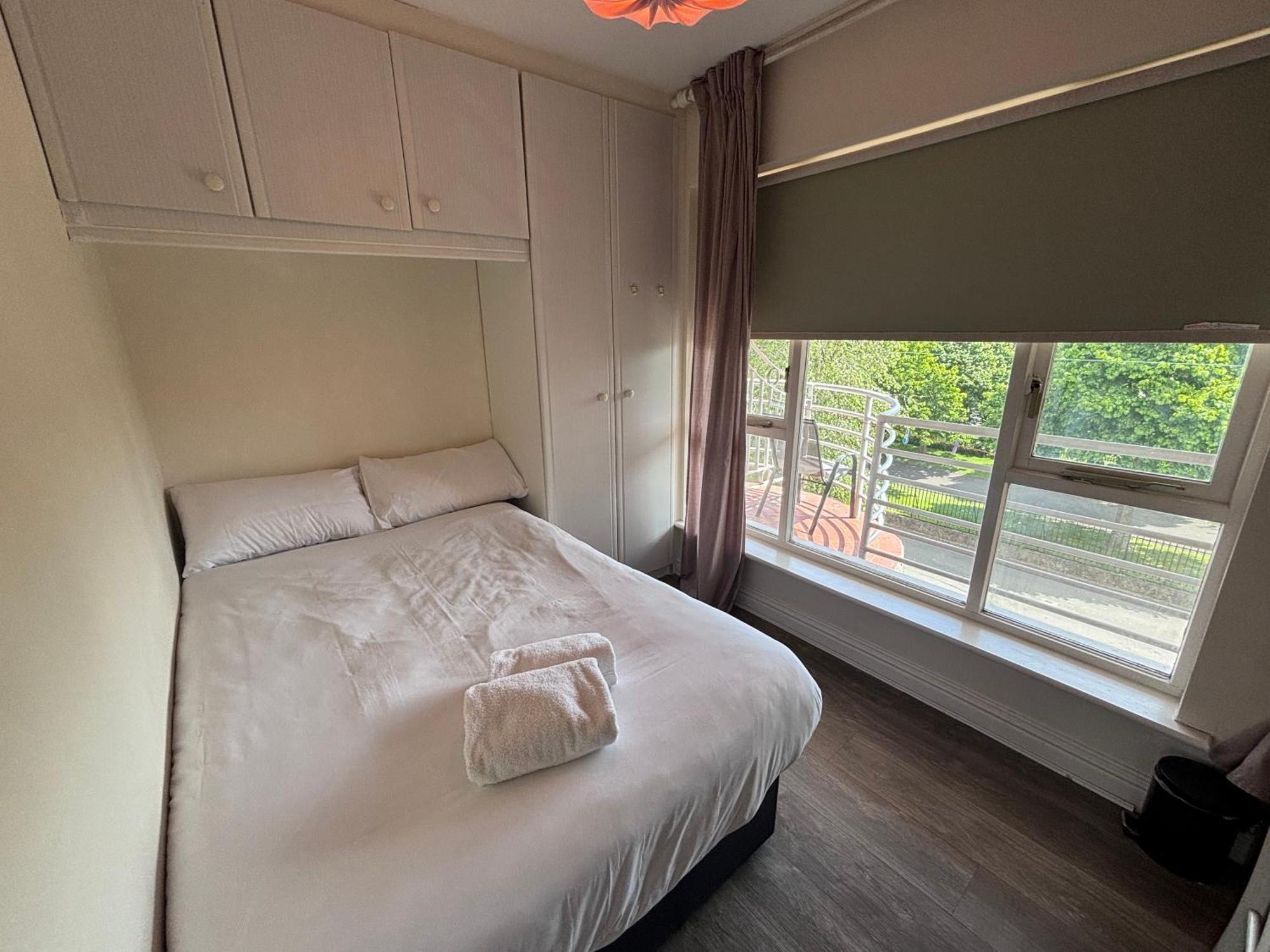 Central, Comfortable And Spacious 4 Bed Duplex Apartamento Dublín